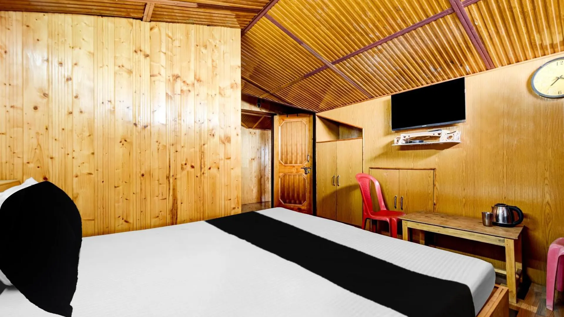 Hotel O Kanlog Near Isbt Shimla Formerly Pine View Homestay