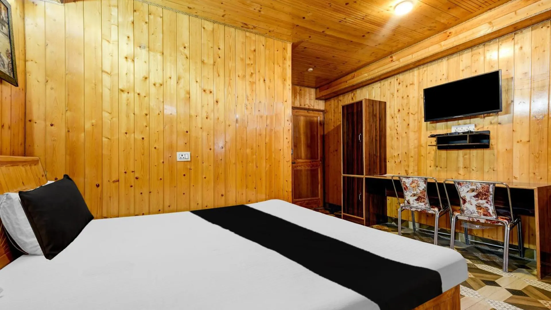 Hotel O Kanlog Near Isbt Shimla Formerly Pine View Homestay