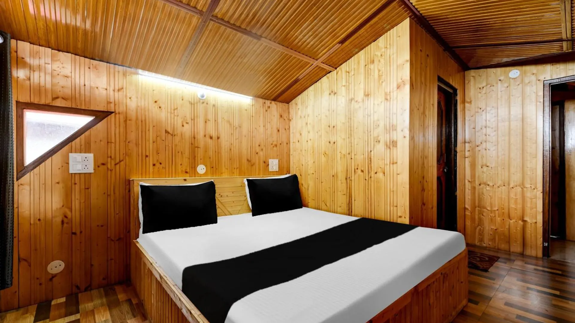 Hotel O Kanlog Near Isbt Shimla Formerly Pine View Homestay