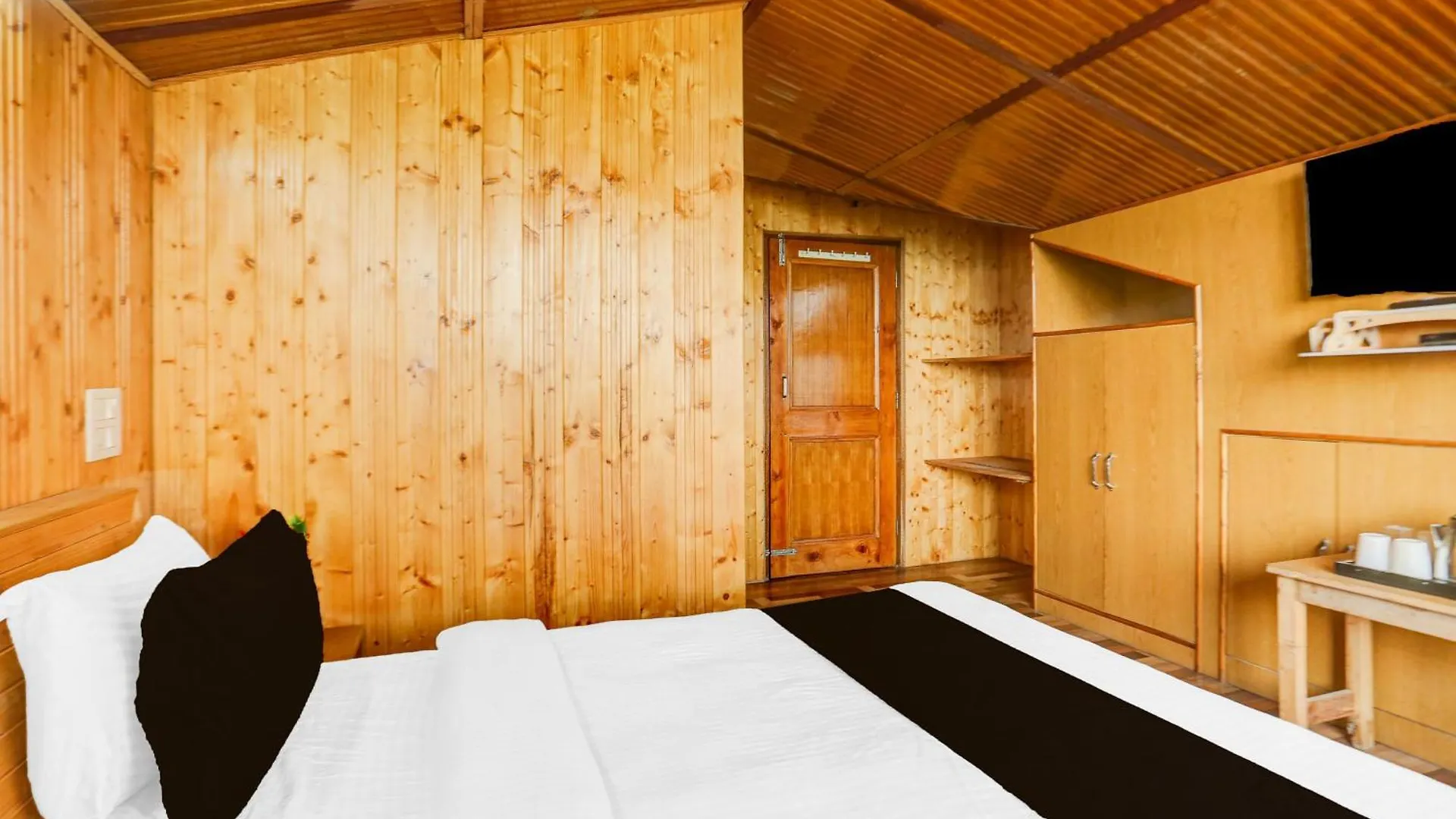 Hotel O Kanlog Near Isbt Shimla Formerly Pine View Homestay