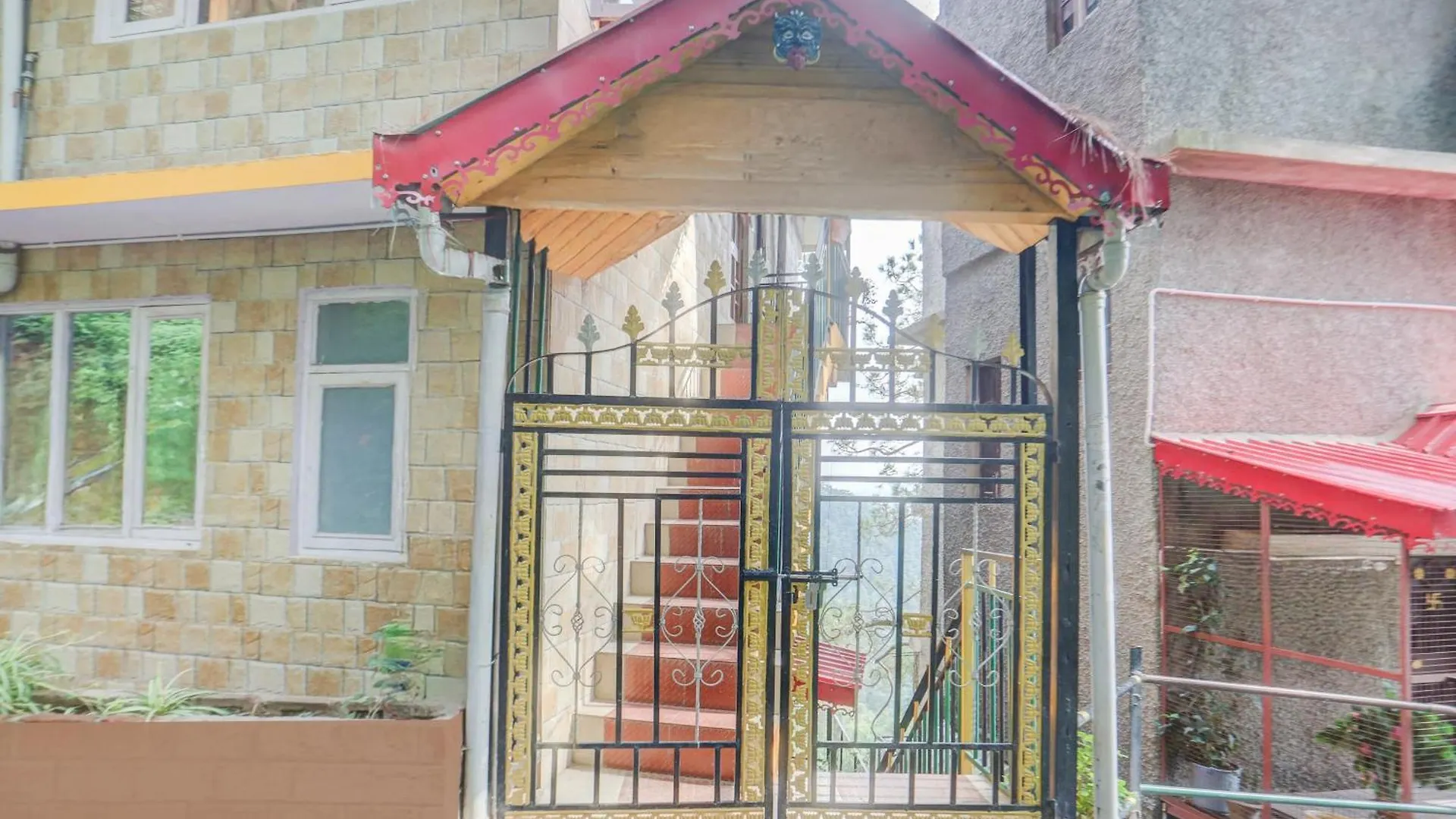 Hotel O Kanlog Near Isbt Shimla Formerly Pine View Homestay